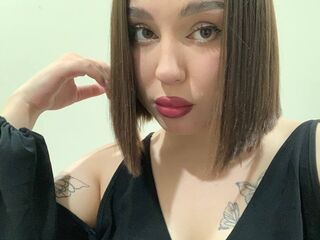 naughty cam girl masturbating with dildo KylieeAngel