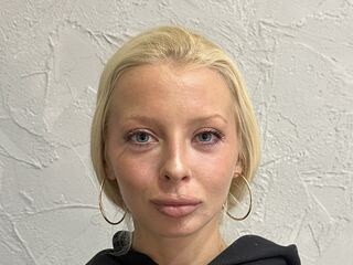 hot camhooker LanaReals