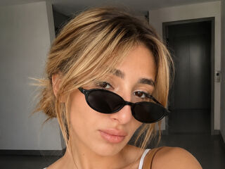 nude camgirl pic LashandraNordby
