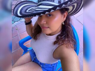 naked cam chatroom LauraPhol