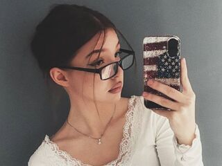 camslut spreading pussy LavoneKnable