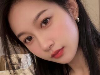 closeup web cam LilaMla