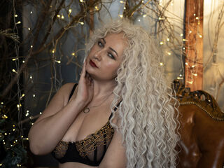 camwhore masturbating with dildo LilitLang