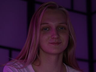 fingering girl webcam  LilliamDittman