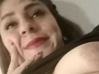camslut topless LizMegh
