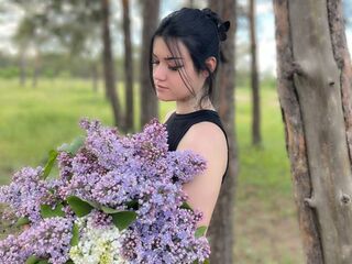 girl webcam LoisBalsam