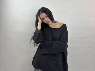 beautiful cam girl LoveCusatis