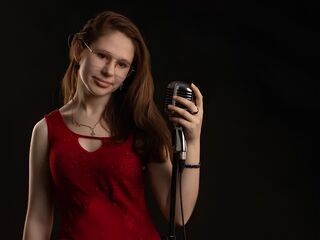 camgirl showing tits LucettaDainty