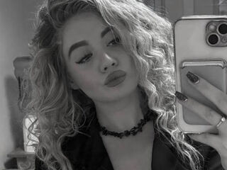 nude webcamgirl picture LucilePapke