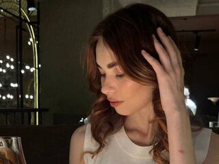 chatroom cam LuxeLina