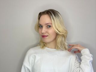 cam whore livesex LynGoodhart