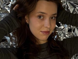 naked girl with webcam fingering pussy MabelleBoulter