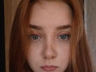 hardcore live show MandiWaxler