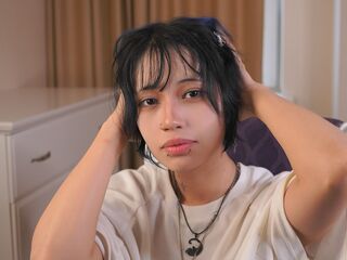 camgirl showing tits MarciaDias