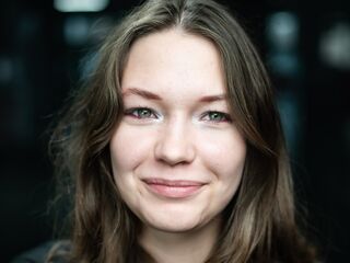 strip tease show MargertSpinoza