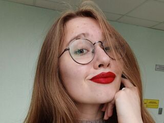 hot cam girl masturbating with vibrator MariamDowden