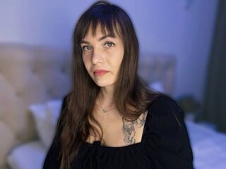 camgirl masturbating with vibrator MarthaBrigs