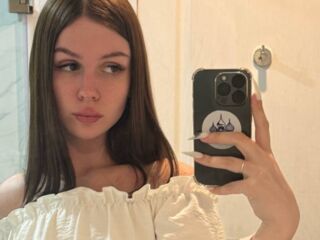 naughty chat MiaRioti