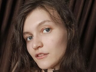 shaved pussy webcam MillieStrife