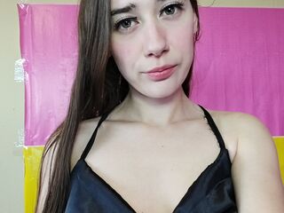 cam girl playing with vibrator NattiLuara