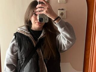naked girl with webcam fingering pussy NicoleInfinit