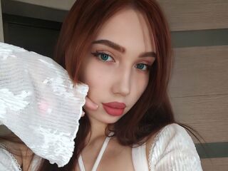 naked camgirl masturbating OdelinaClutter