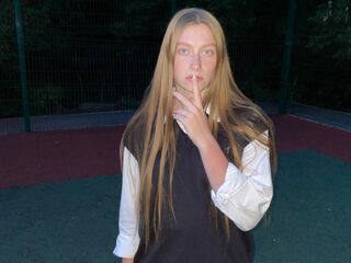 camgirl fingering bald pussy PandoraPoteat