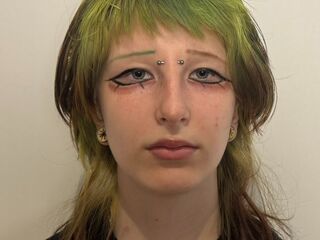 shower cam PiaBraden