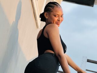 masturbating webcamgirl PrettyMarabel