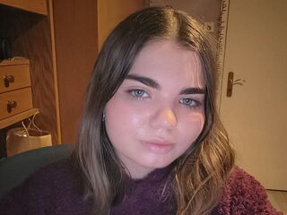 naked girl with webcam masturbating with sextoy RedaChinzi