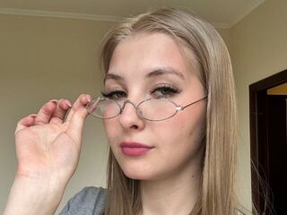 masturbating camgirl RexellaHankin