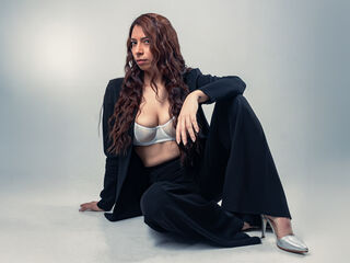 camgirl fingering wet pussy RosalineBelmont