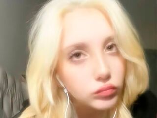 adult chat room RubiAntonakos