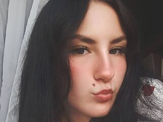 live webcam model SadeLanden
