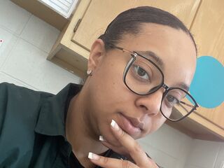 live chat room Saltedhoneybree