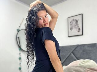 camgirl playing with sextoy SereneWolsh