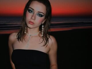 camgirl spreading pussy SheritaStieger
