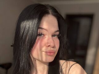 girl chatroom ShonaMellerson