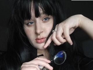 camgirl shaving pussy SonyaDew