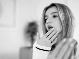 hot webcam show StaceeyBrown