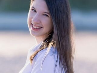 naked camgirl masturbating StefaniBiehn