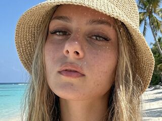 free live webcam sex StefaniBrowyn