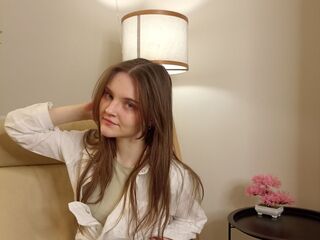 fingering camgirl SunnivaAcuff