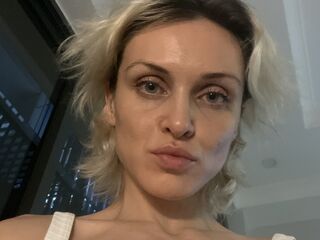 hot cam whore Sweetadrianahot