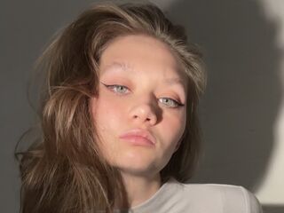 beautiful girl cam TawanaHyers