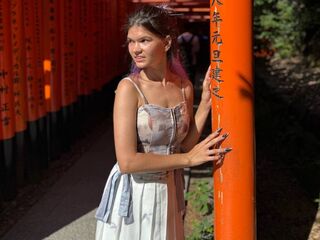 girl fingering shaved pussy ThuAllin