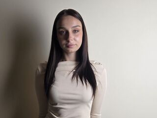 camwhore masturbating with dildo VikiFarag