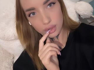 camgirl masturbating VillaretMarquise