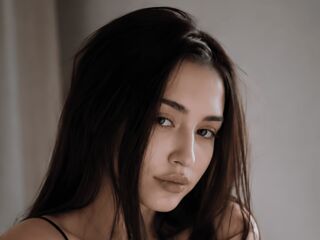 hot cam girl fingering shaved pussy VinniePloskunak