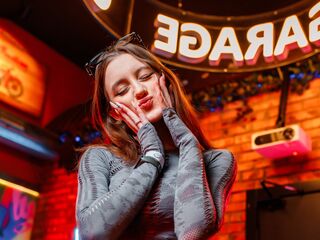 naked girl with webcam fingering XeniaUsher